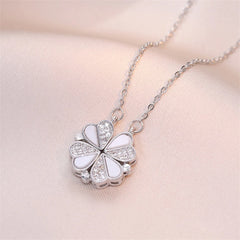 Fashion Retro Lucky Four Leaf Clover Necklace Gothic Love Heart Pendant