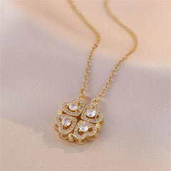 Fashion Retro Lucky Four Leaf Clover Necklace Gothic Love Heart Pendant