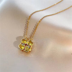 Fashion Retro Lucky Four Leaf Clover Necklace Gothic Love Heart Pendant