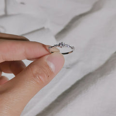 Plating Pavé Crystal Exquisite Wedding Ring Women Light