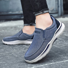Men Canvas Shoes Fashion Men Casual Shoes Light Non-slip Loafer