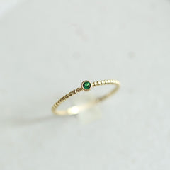 Vintage Emerald Ring Women Light Jewelry