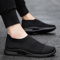 Men Light Running Shoes Jogging Shoes Breathable Man Sneakers Slip on