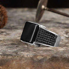 Fashion Generous Rings For Men Simple Black Zircon Geometry Jewelry