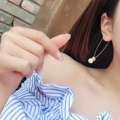 Retro Asymmetric Butterfly Imitation Pearl Earrings Fashion Round Flower