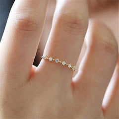 Fashion Simple Pavé Diamond Ring Women Exquisite Sweet Jewelry Accessories