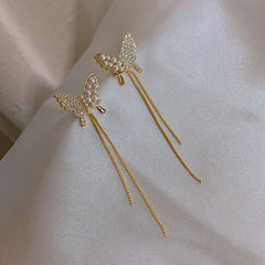 Retro Asymmetric Butterfly Imitation Pearl Earrings Fashion Round Flower