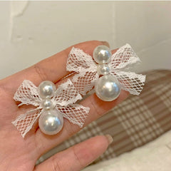 Retro Asymmetric Butterfly Imitation Pearl Earrings Fashion Round Flower