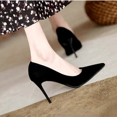Pumps High heels Pointed Toe black Shoes