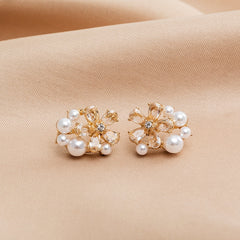 Honey Bee Pearl Earrings Fashion Temperament Versatile Small Earrings