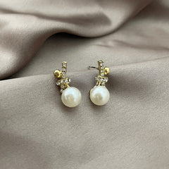 Honey Bee Pearl Earrings Fashion Temperament Versatile Small Earrings