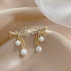 Honey Bee Pearl Earrings Fashion Temperament Versatile Small Earrings