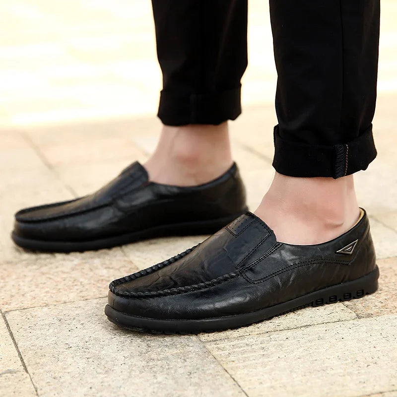 Men Casual Shoes Breathable Slip on Black Driving Shoes Plus Size