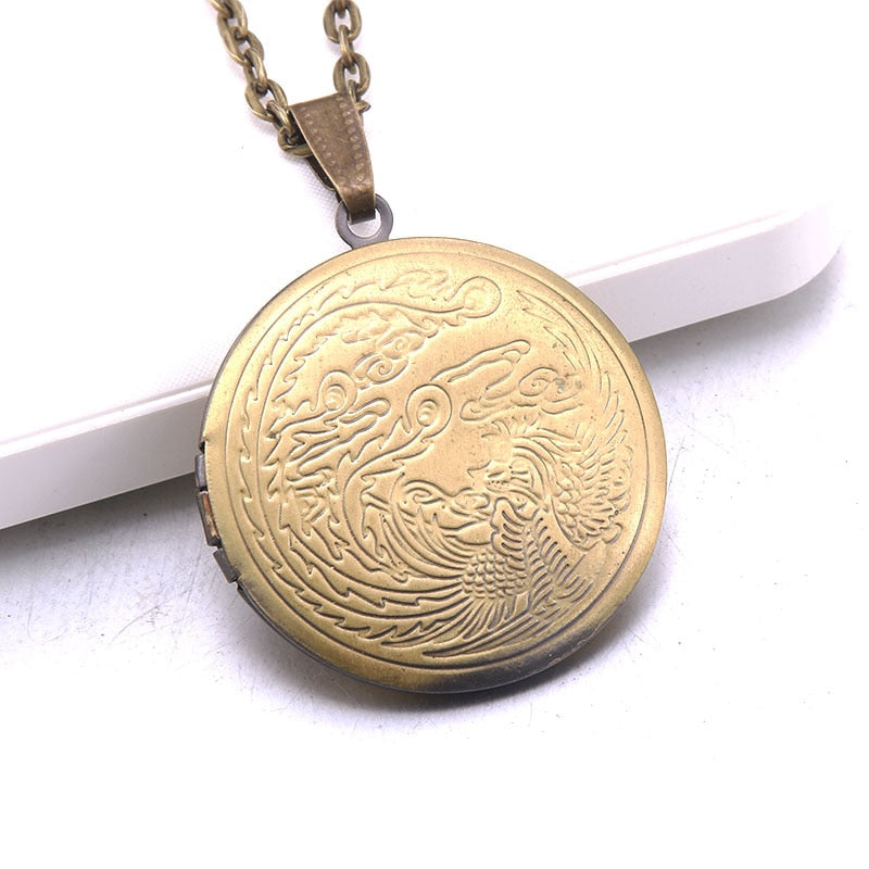 Unique Carved Design Copper Oval Photo Frame Pendant Necklace Charm