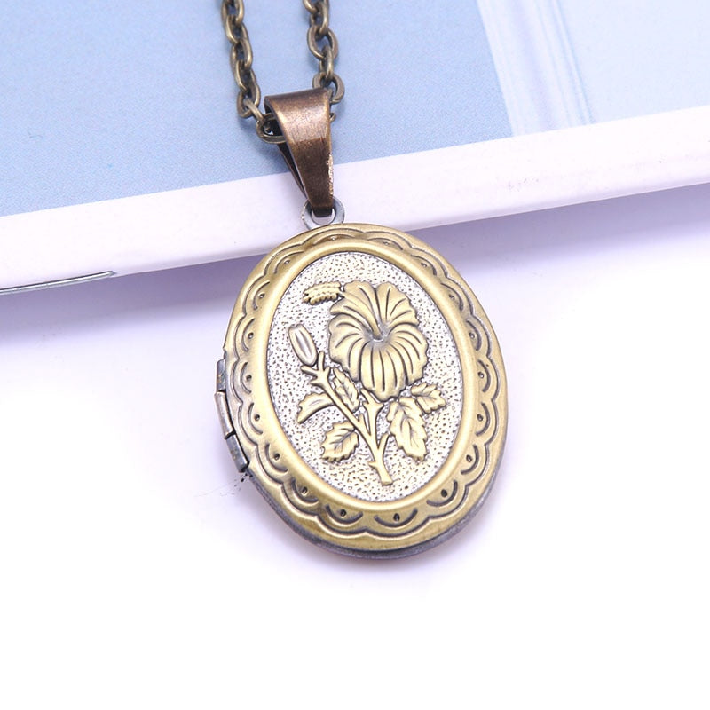 Unique Carved Design Copper Oval Photo Frame Pendant Necklace Charm