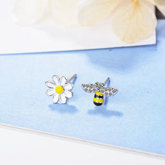Lovely Asymmetric Bee Sun Flower Zircon Earrings