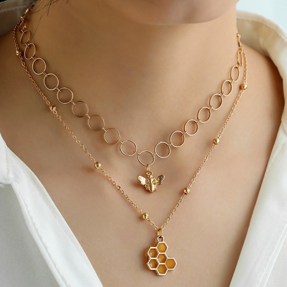 Fashion Hollow Circle Choker Double Layered Bee Pendant Necklace