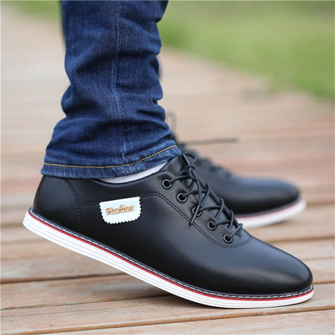 Outdoor Breathable Sneakers Men PU Leather Business Casual Shoes