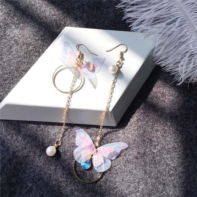 Retro Asymmetric Butterfly Imitation Pearl Earrings Fashion Round Flower