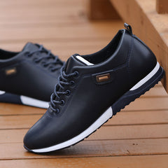 Outdoor Breathable Sneakers Men PU Leather Business Casual Shoes