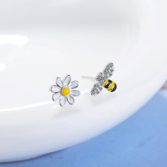Lovely Asymmetric Bee Sun Flower Zircon Earrings