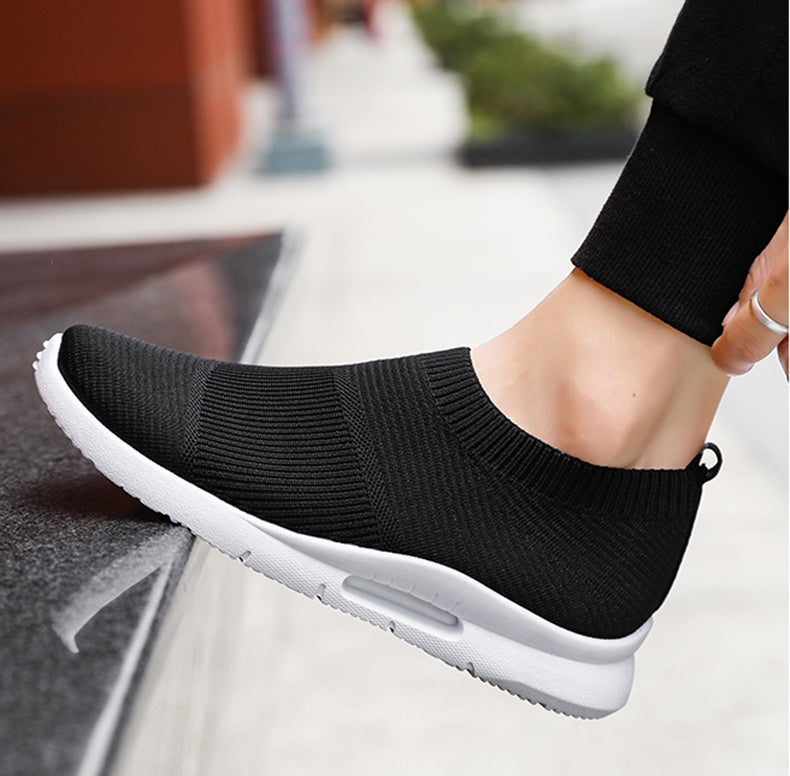 Men Light Running Shoes Jogging Shoes Breathable Man Sneakers Slip on