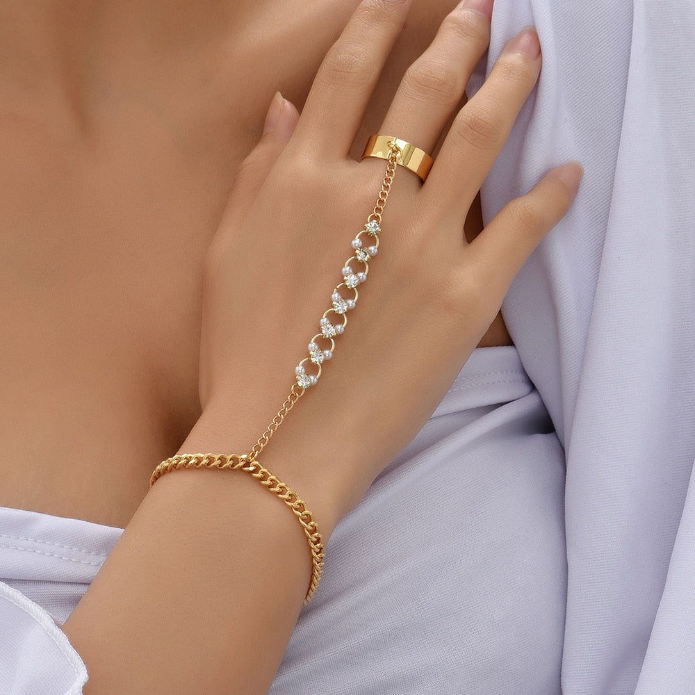 Simple Heart Pendant Chain Link Connected Gold Metal Wide Finger Ring Bracelets