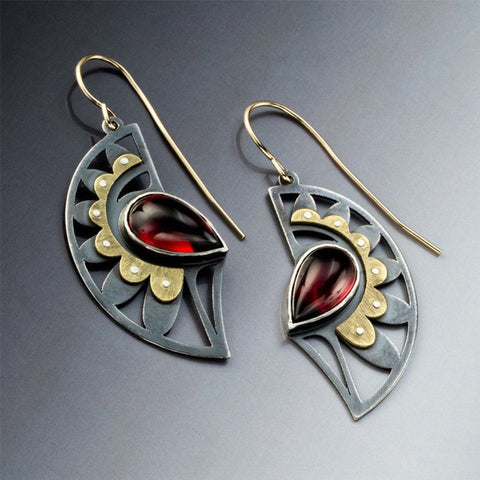 Vintage Metal Scalloped Red Crystal Zircon Earrings Classic