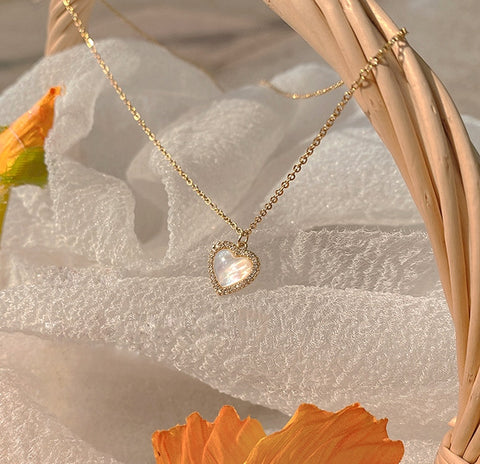 Trendy Fine Heart Shaped Opal Chain Pendant Necklace