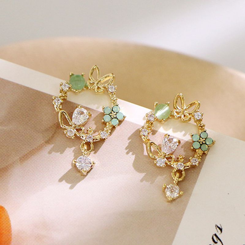 Hollow Wreath Flower Crystal Zircon Sweet Bee Butterfly Stud Earring